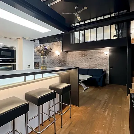Apartment Charming Atypical - Gare De L'est Paris